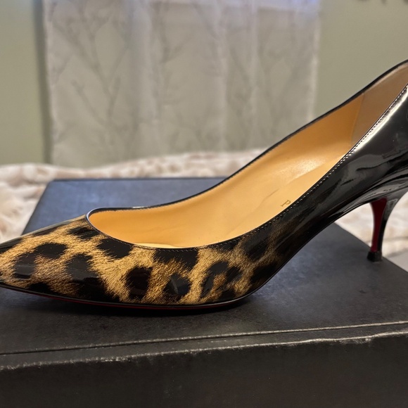 Louboutin leopard mid heel - Picture 3 of 7